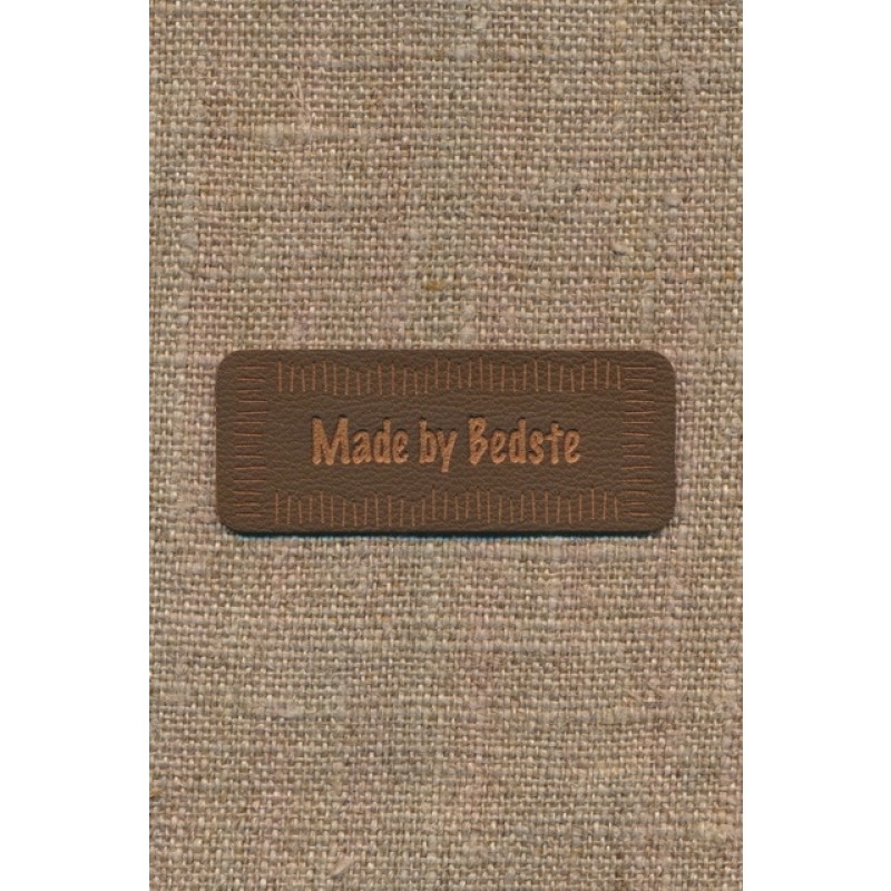 Motiv- label i læderlook i brun "Made by Bedste"
