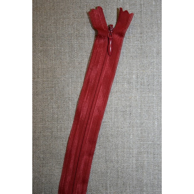 45 cm. usynlig lynlåse, varm rød