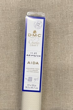 DMC / Aida broderistof i offwhite- 11 ct - 4,4 pts/cm - 38,1x47,7 cm.