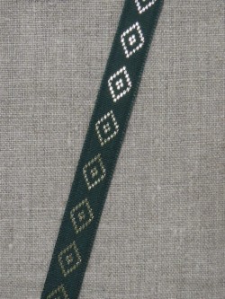 Rest Bånd med rude i guld i mørk grøn-125 cm. 