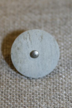 Grå/kit knap m/sølv-midte, 15 mm.