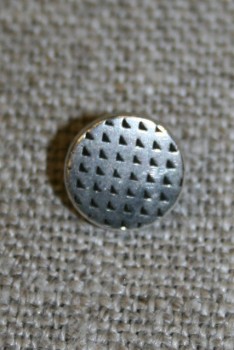 Lille metalknap sølv m/prikker 9 mm.