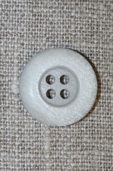 Lysegrå 4-huls knap, 18 mm.