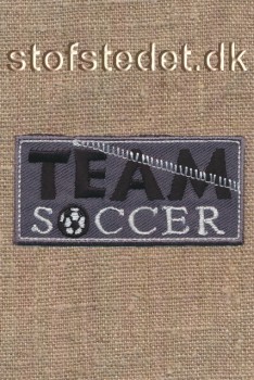 Styygemærke Team Soccer i grå