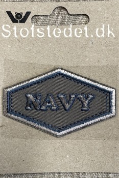 Motiv Navy i støvet brun, blå og beige