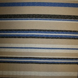 Afklip Strik i viskose polyester med striber i sand off-white klar blå, 160 cm.
