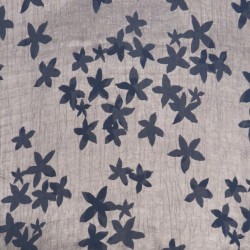 Blank Viskose/polyester i pudder med marine transparente blomster