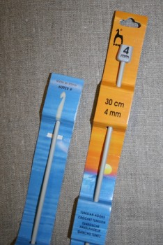 Hakkenål/Tunesisk hæklenål, 4 mm.