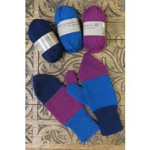 Vanter strikket i Extrafine Merino 90 - Inspiration strik