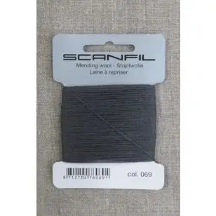 Uldstoppegarn i grå, 15 meter - Uldstoppegarn m.m.