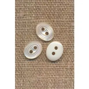 Lille oval off-white knap med ringe i kanten 9x11 mm. - Knapper Brun, beige og off-white