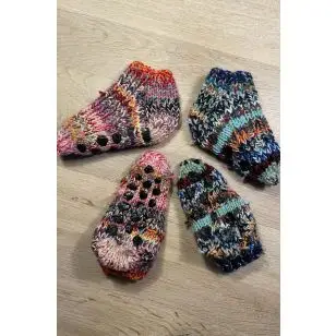 Strikkede futter/ i garnrester - Inspiration