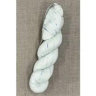 Armonia Merinould Håndfarvet i pastel lyseblå med nister i blå og turkis - P: 2½-3 - Armonia