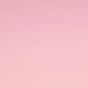 Isoli med lodden vrang i babylyserød - Isoli