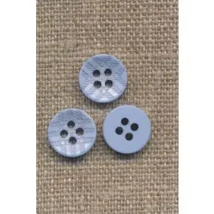 Lille 4-huls knap med tern i lyseblå, 11 mm. - Knapper Blå, turkis og petrol