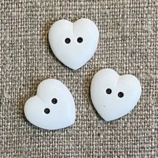 Hjerte knap 2-huls i hvid - Knapper Hvid, grå og sort