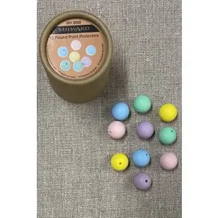 Æske med pindepeskytter - Rund farvet - Strikketilbehør