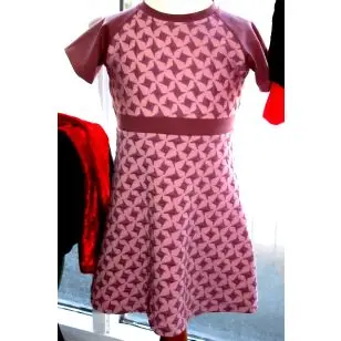 Pigekjole i jacquard strik Onion 20047 str. 6 år. - Inspiration