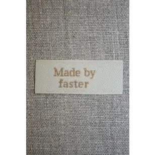 Beige mærke - label "Made by faster" - Diverse mærker