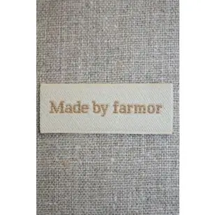 Beige mærke - label "Made by farmor" - 