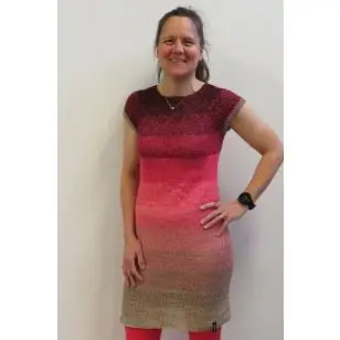 Strikket kjole i Rainbow Cotton - Inspiration strik