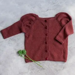 Uldklumpers strikkeopskrift - Festcardigan Str. 6 mdr-8 år - Strikkeopskrift Uldklumper